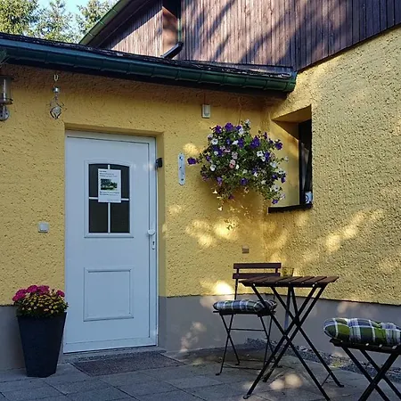 Tooren Holiday home